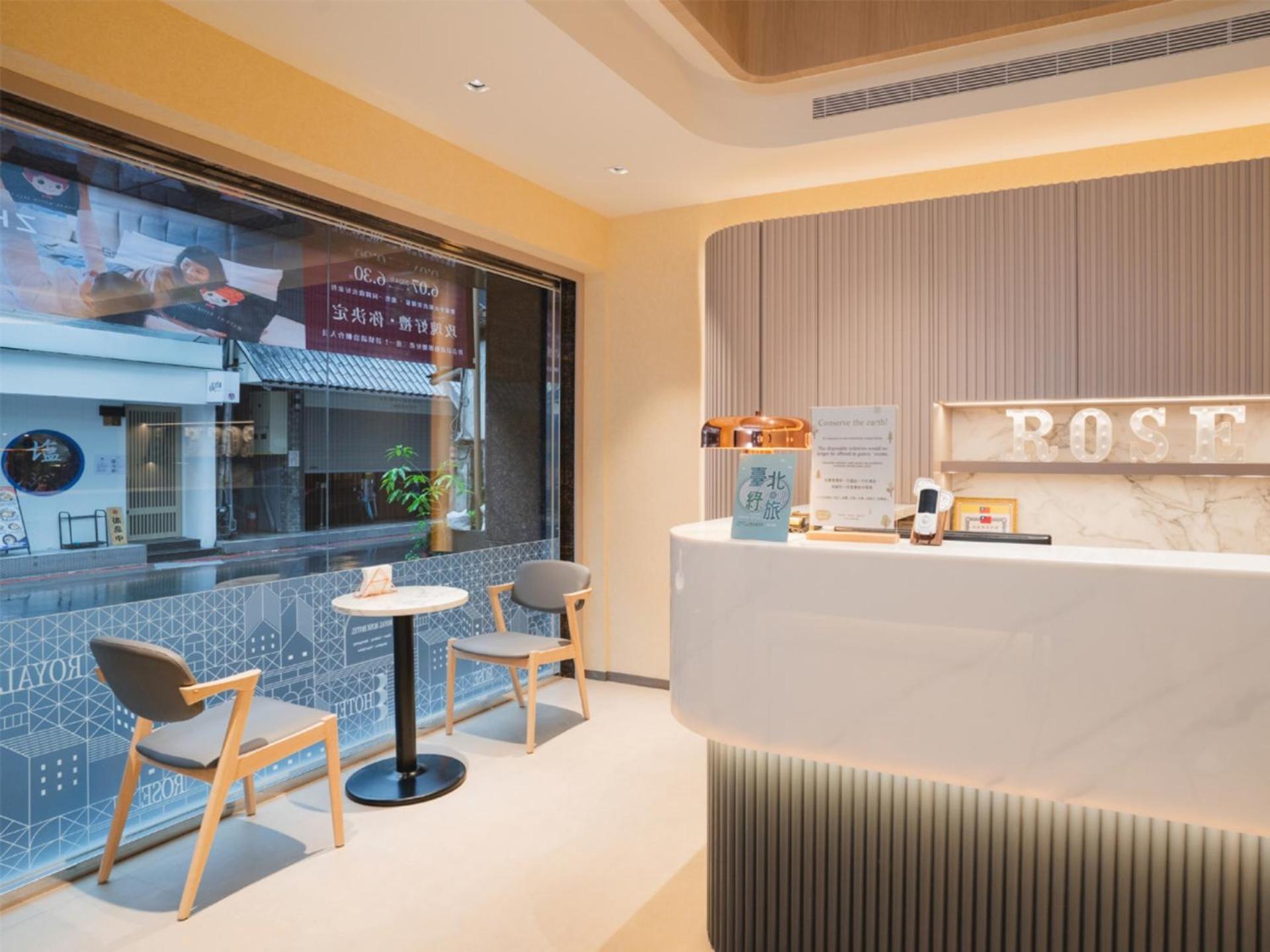 Royal Rose Hotel Zhongshan Тайпей Екстериор снимка